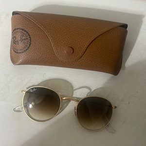 Rayban Round Frames Gold